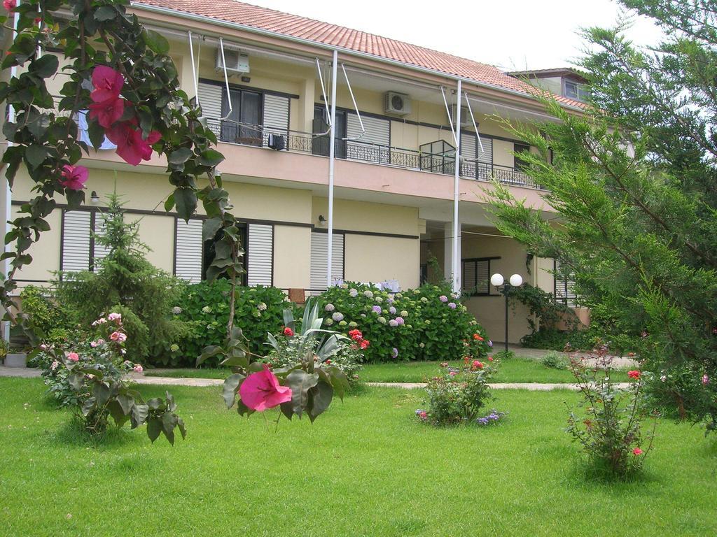 Pension Alexandros بريفيزا المظهر الخارجي الصورة